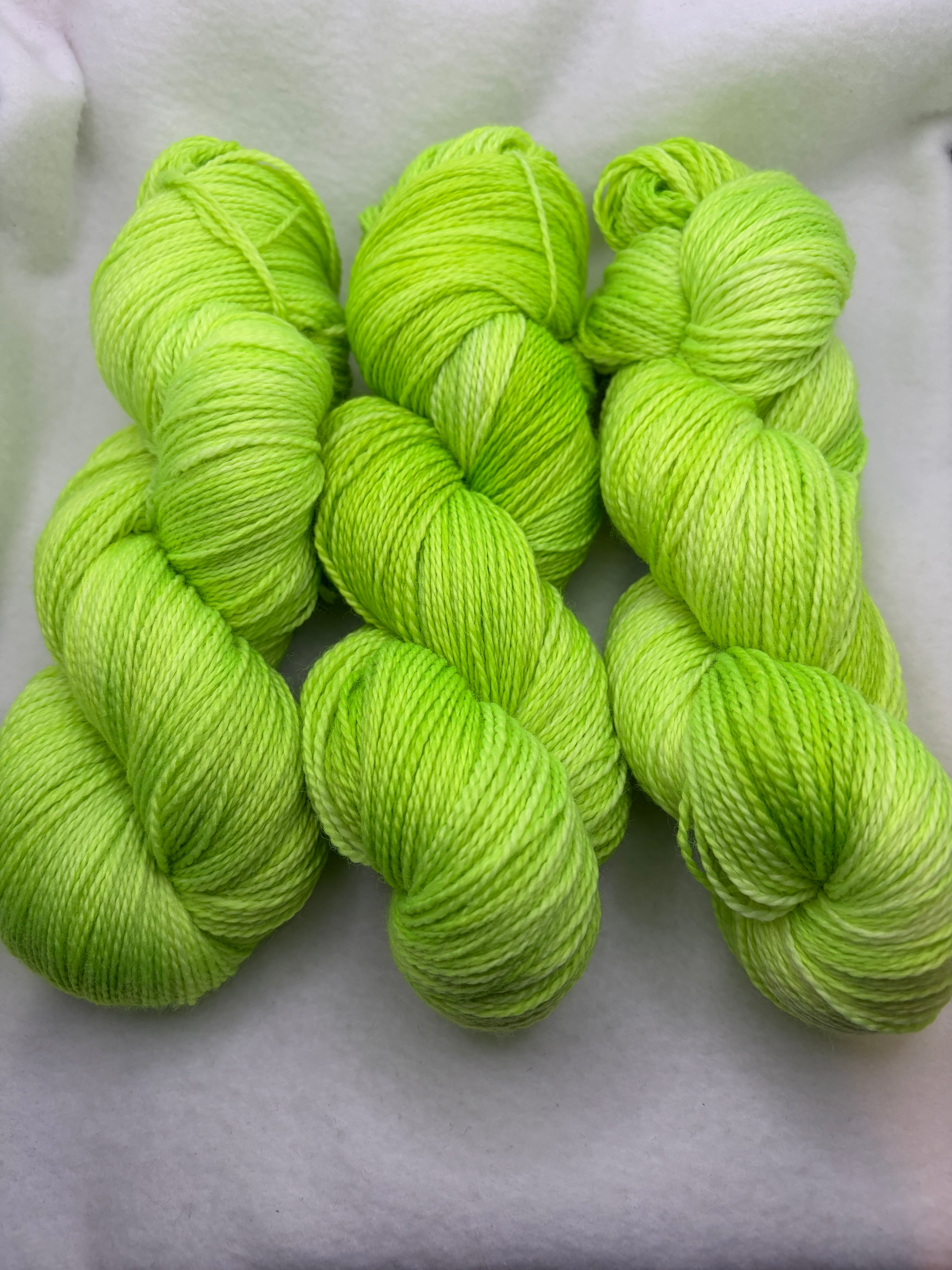 Radioactive | Merino Fingering